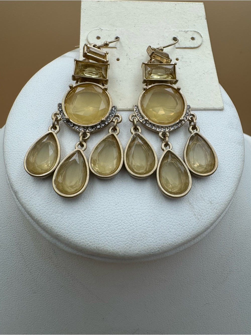 Artisan Yellow Teardrop Chandelier Earrings. 128